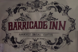 ตราสัญลักษณ์ที่ใช้ภายใน Barricade Inn