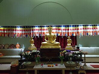 ภายในห้องปฏิบัติธรรมของวัดพุทธวิหารลอนดอน