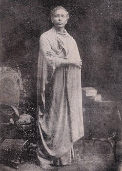ภาพพอร์ตเทรตของอนาคาริกะ ธรรมปาละ ผู้ก่อตั้งวัด