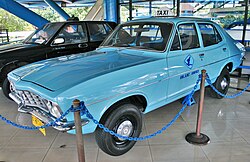 รถ Holden Torana รุ่นแรกของบลูเบิร์ด