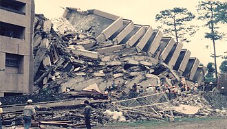แผนที่แสดงตำแหน่งการเกิดแผ่นดินไหวลูซอน ปี 1990